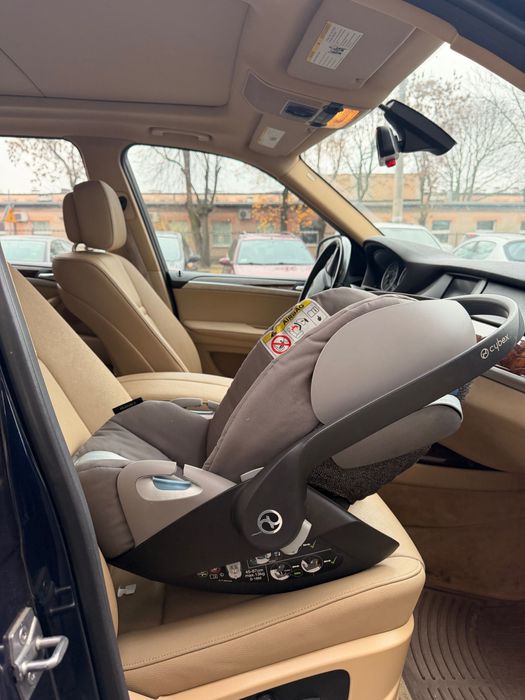 Sprzedaje Fotelik 0-13kg. Stan idealny. 600 zł.