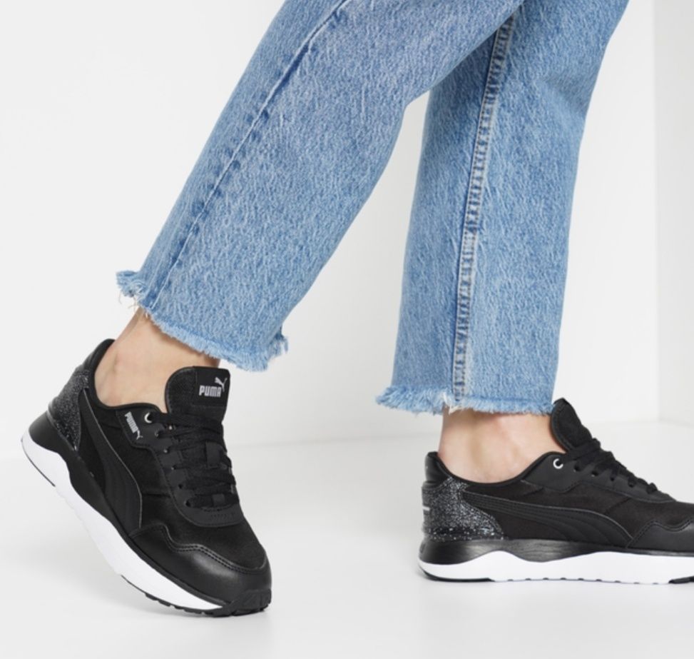 Кроссовки R78 Voyage Astro Trainers 38,5 лёгенькие.на 24.5 см