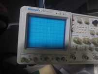 Oscyloskop TEKTRONIX 2440