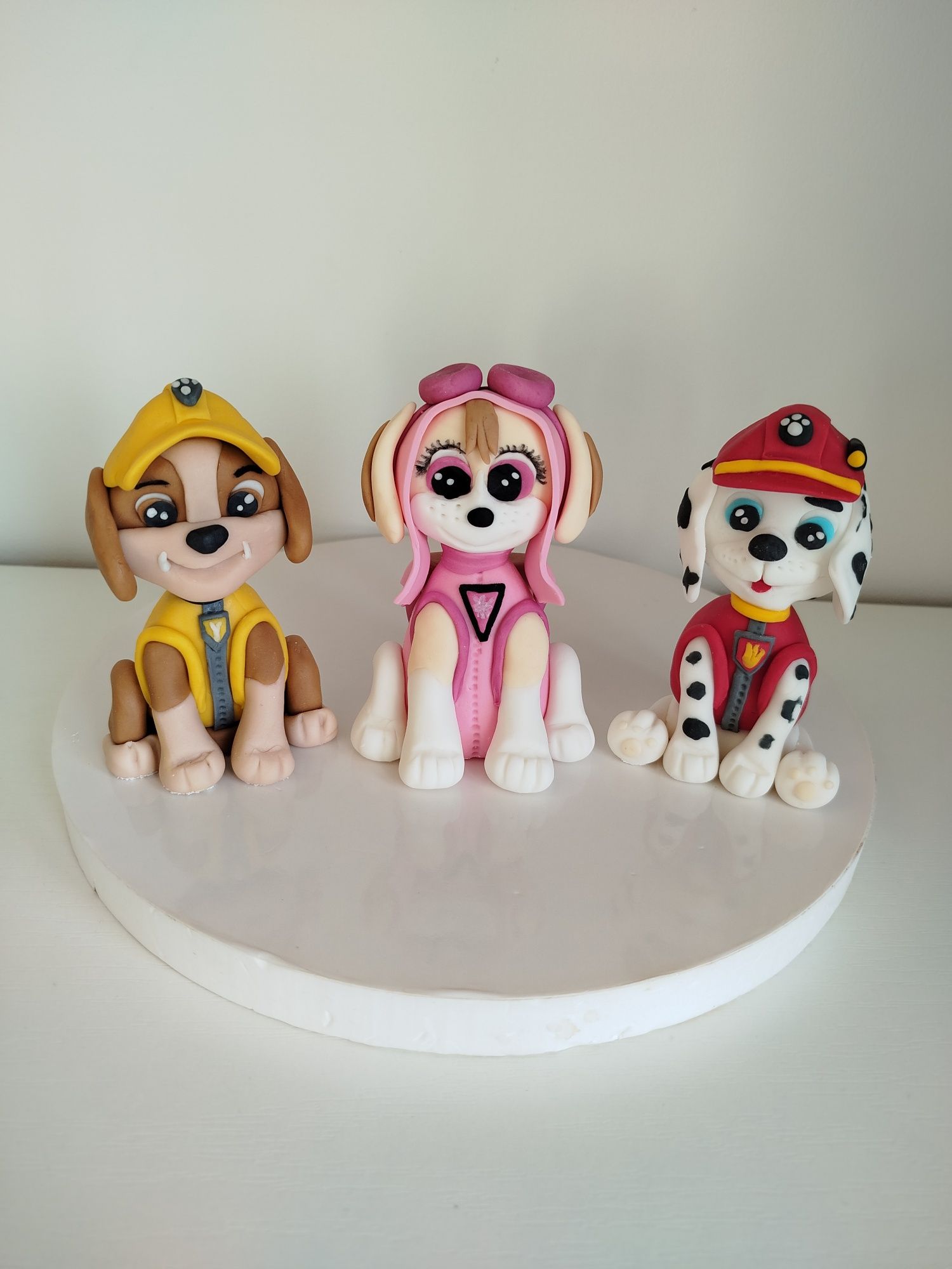 Figurki z masy cukrowej na tort bajkj psi patrol Skye Marshall rubble