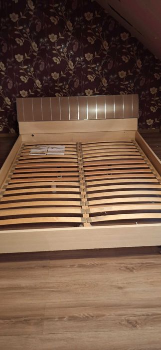 Łóżko do sypialni