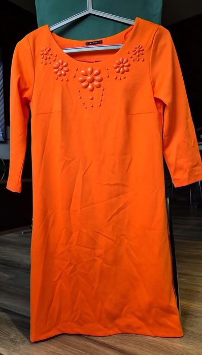 Sukienka pomarańczowa