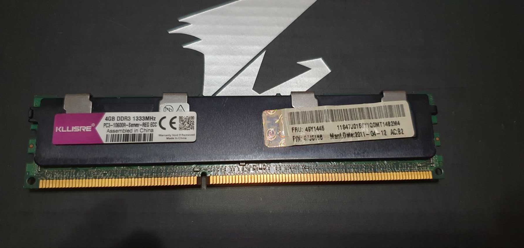 Оперативна серверна пам'ять ddr 3 REG-ECC 4 Gb