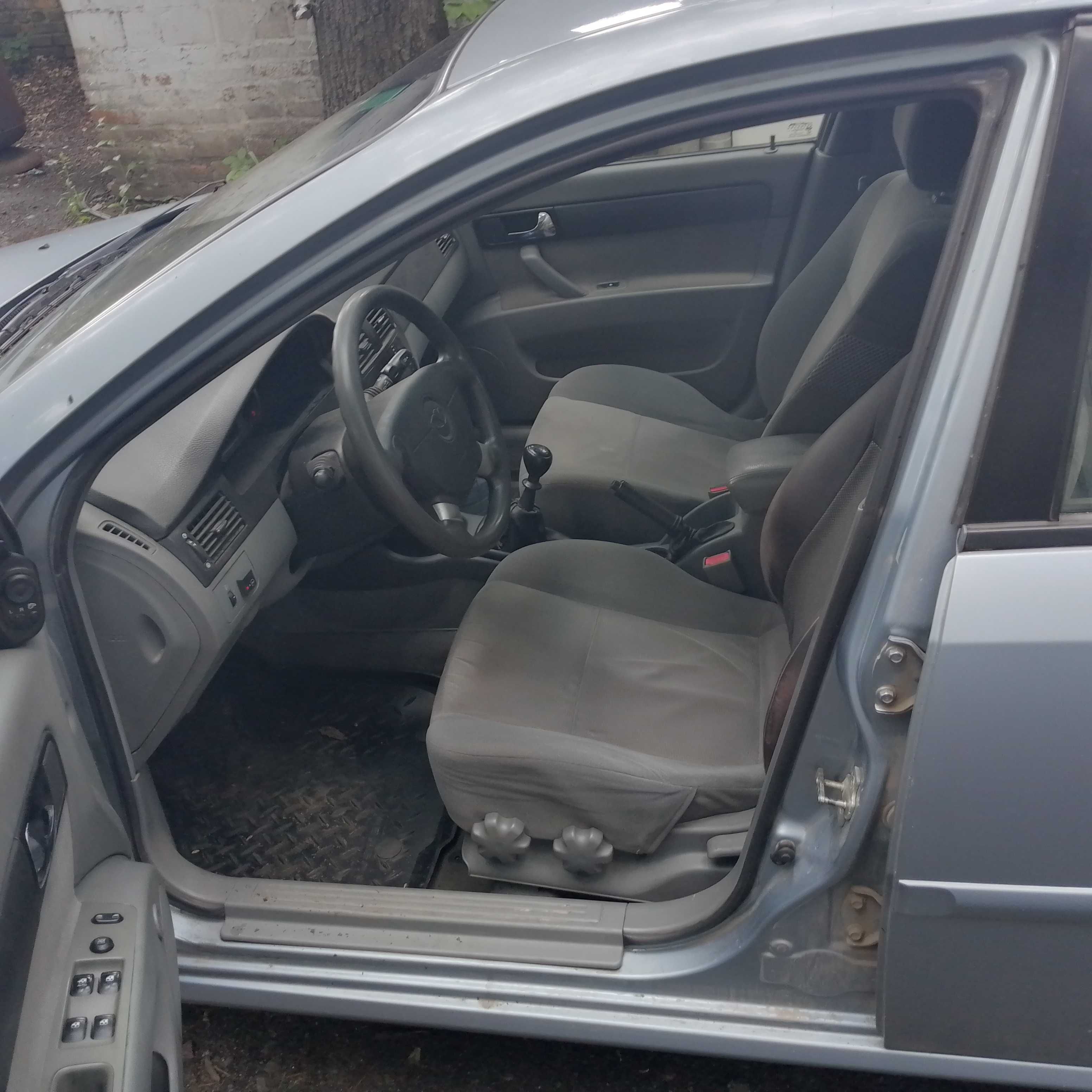 Daewoo Gentra 2014