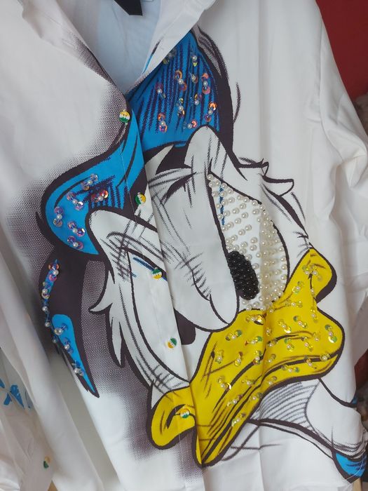Piękna koszula kaczor Donald