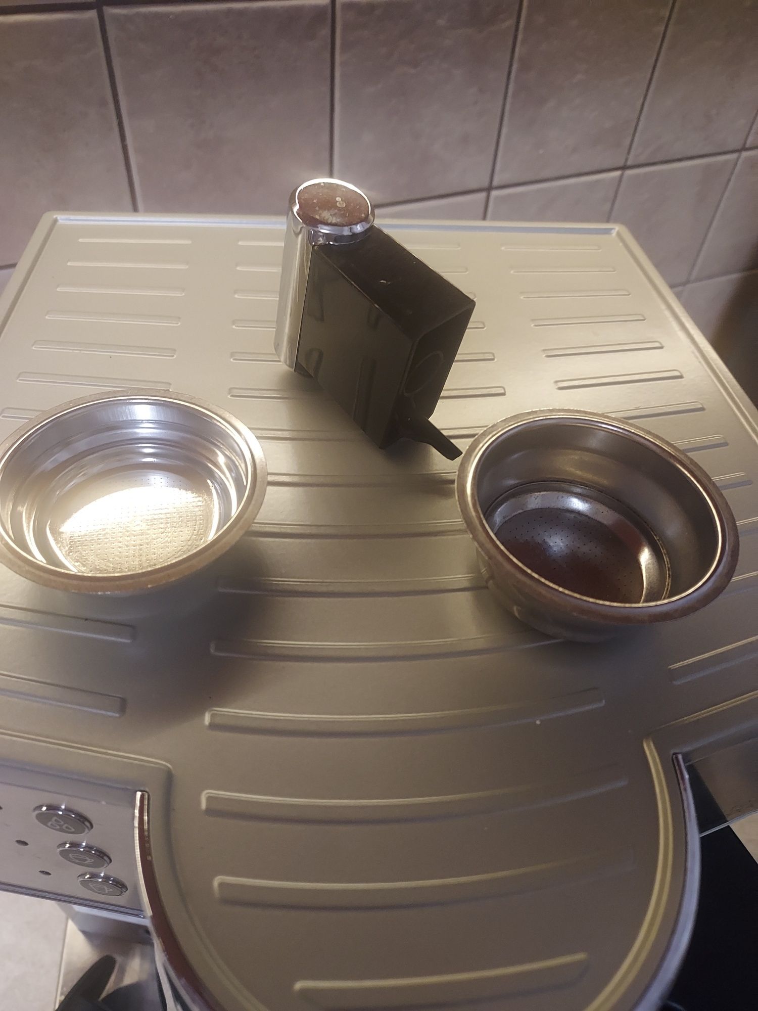 De Longhi, ekspres kolbowy, automatic,