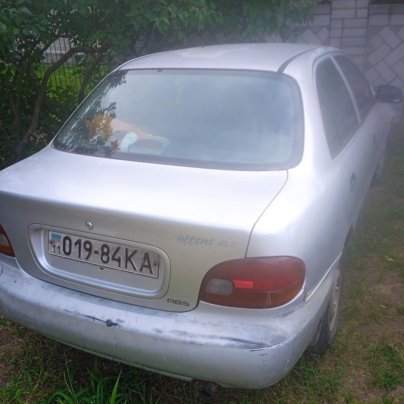 Hyundai accent 1996