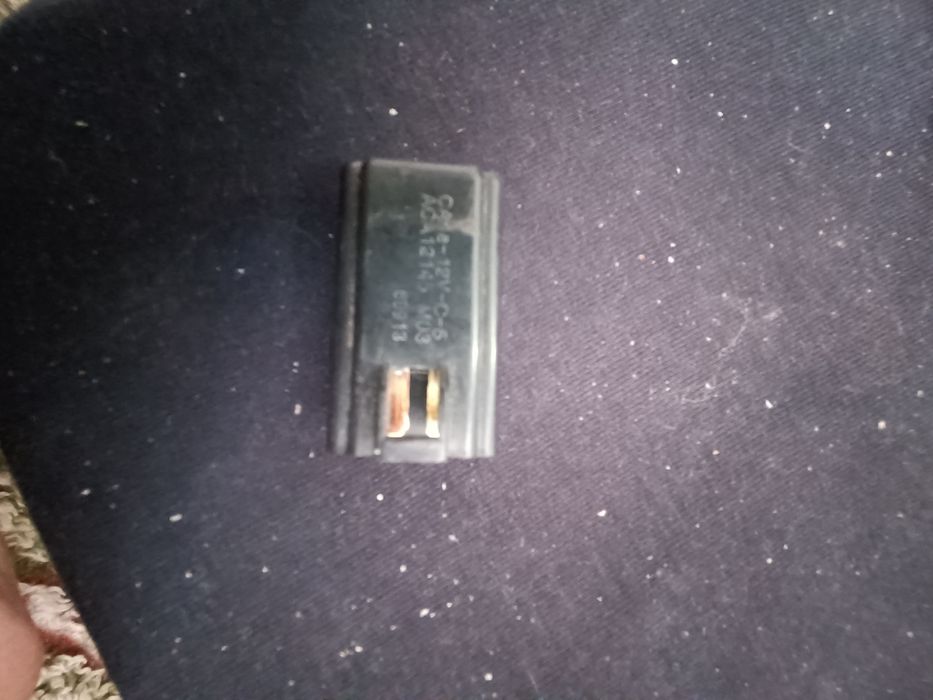 Продам реле поворотів,напруги , стартера сузукі летс 2