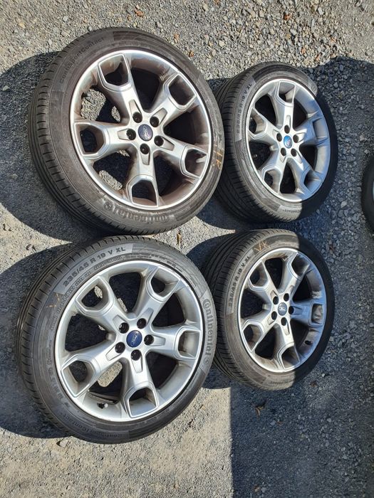 Alufelgi Felgi 19 5x108 Oryg FORD KUGA 19x8J ET52.5 Opony 235/45 R19