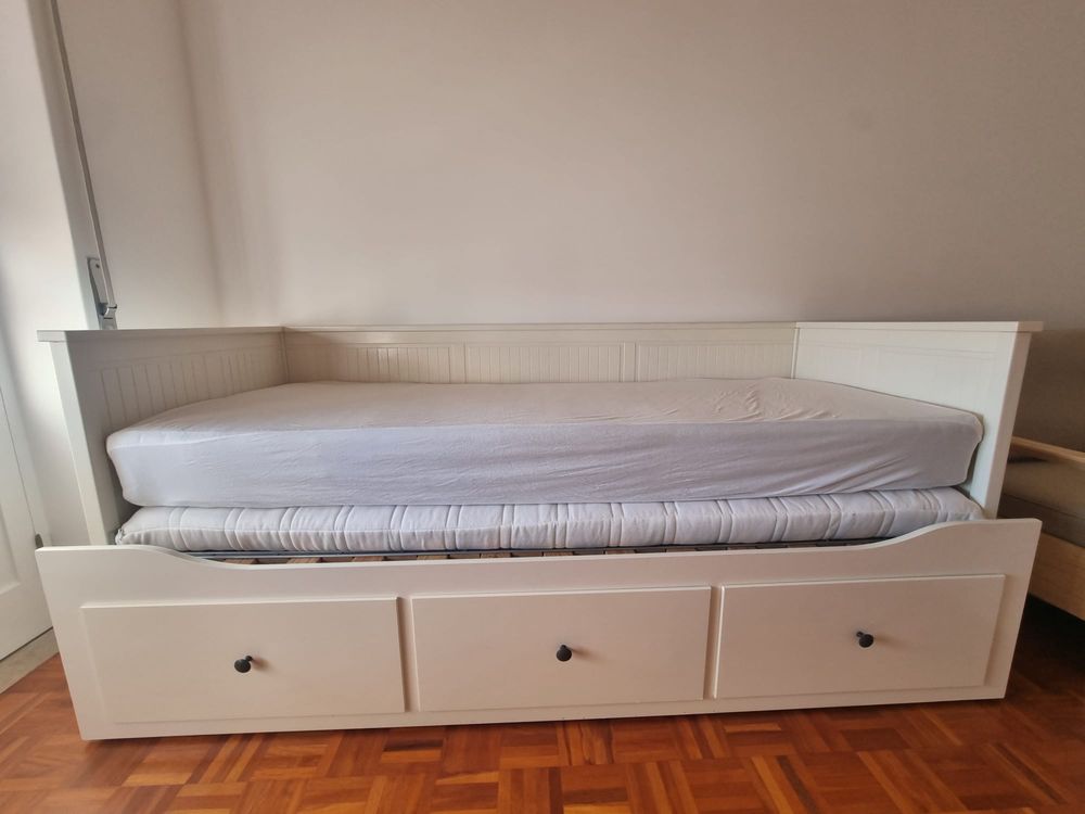 Cama Ikea solteiro tipo sofá