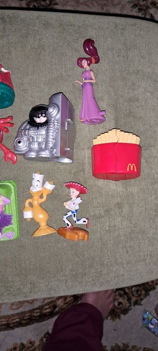 Іграшки Happy meal з  McDonald's  1990- х