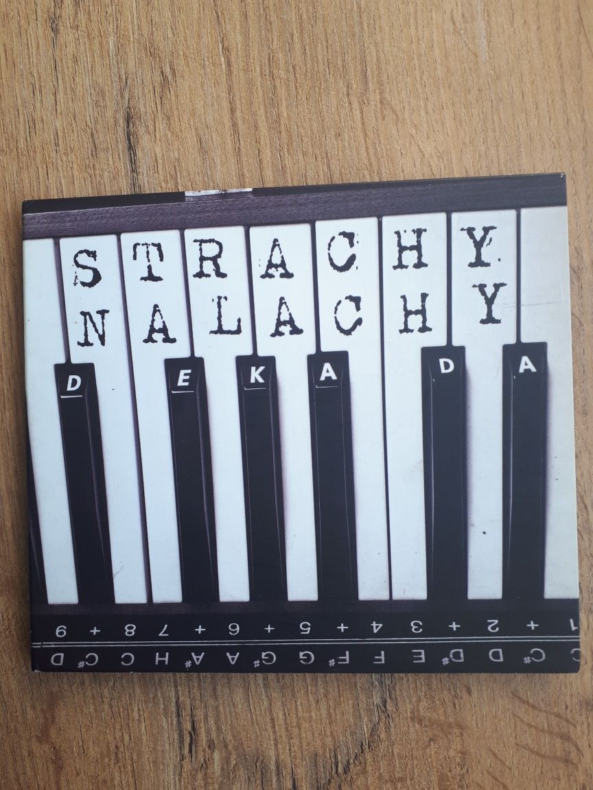 CD - Strachy na lachy - DEKADA . Sprzęt AV . Płyty . Kasety . DVD .