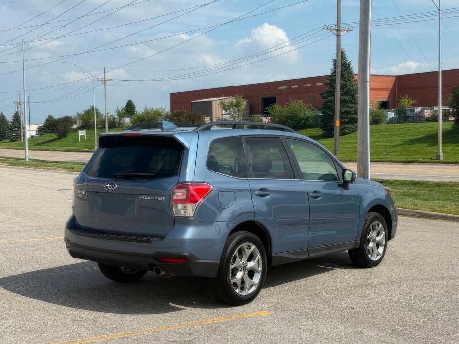 Subaru Forester      2018