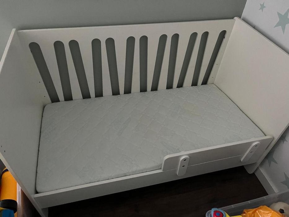 łóżeczko 140x70 wraz z materacem