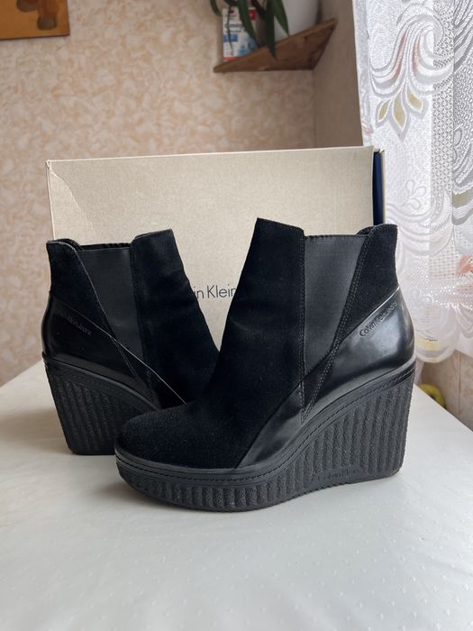 Продам ботинки женские calvin klein
