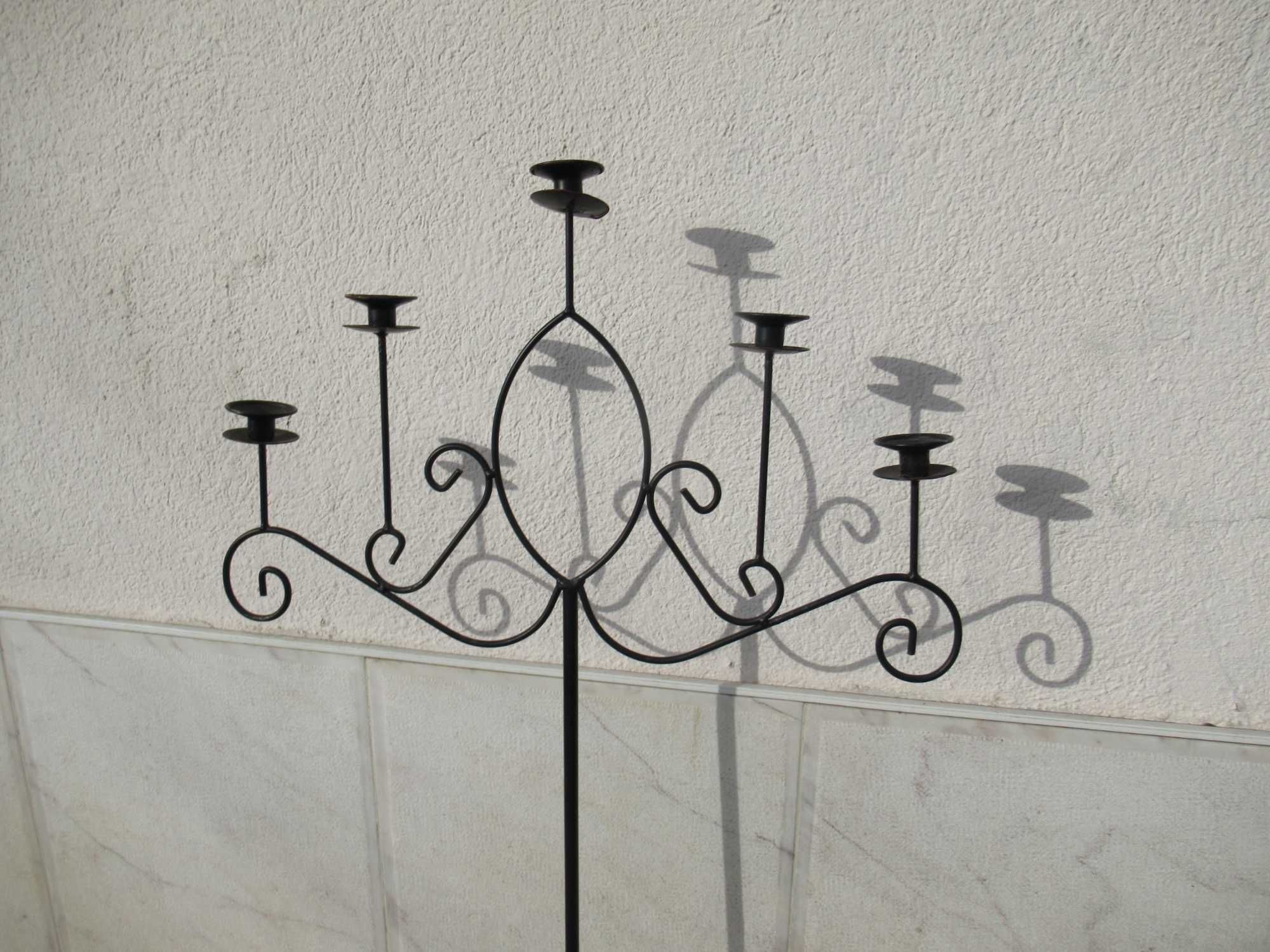 Lanterna  e candelabro para velas