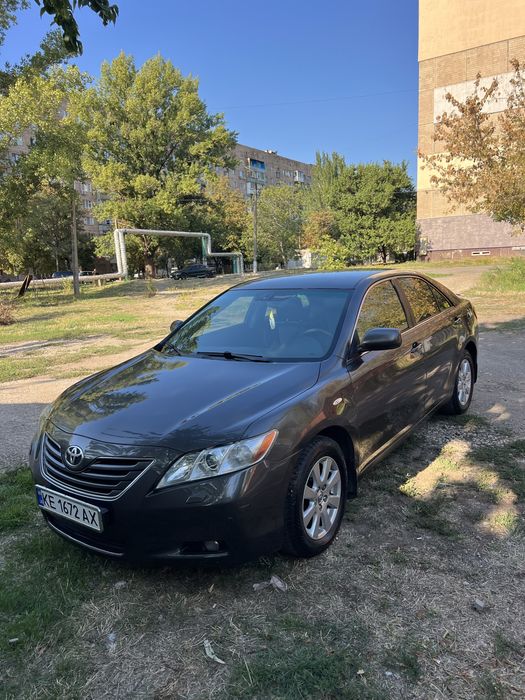 Продам Toyota Camry 3.5