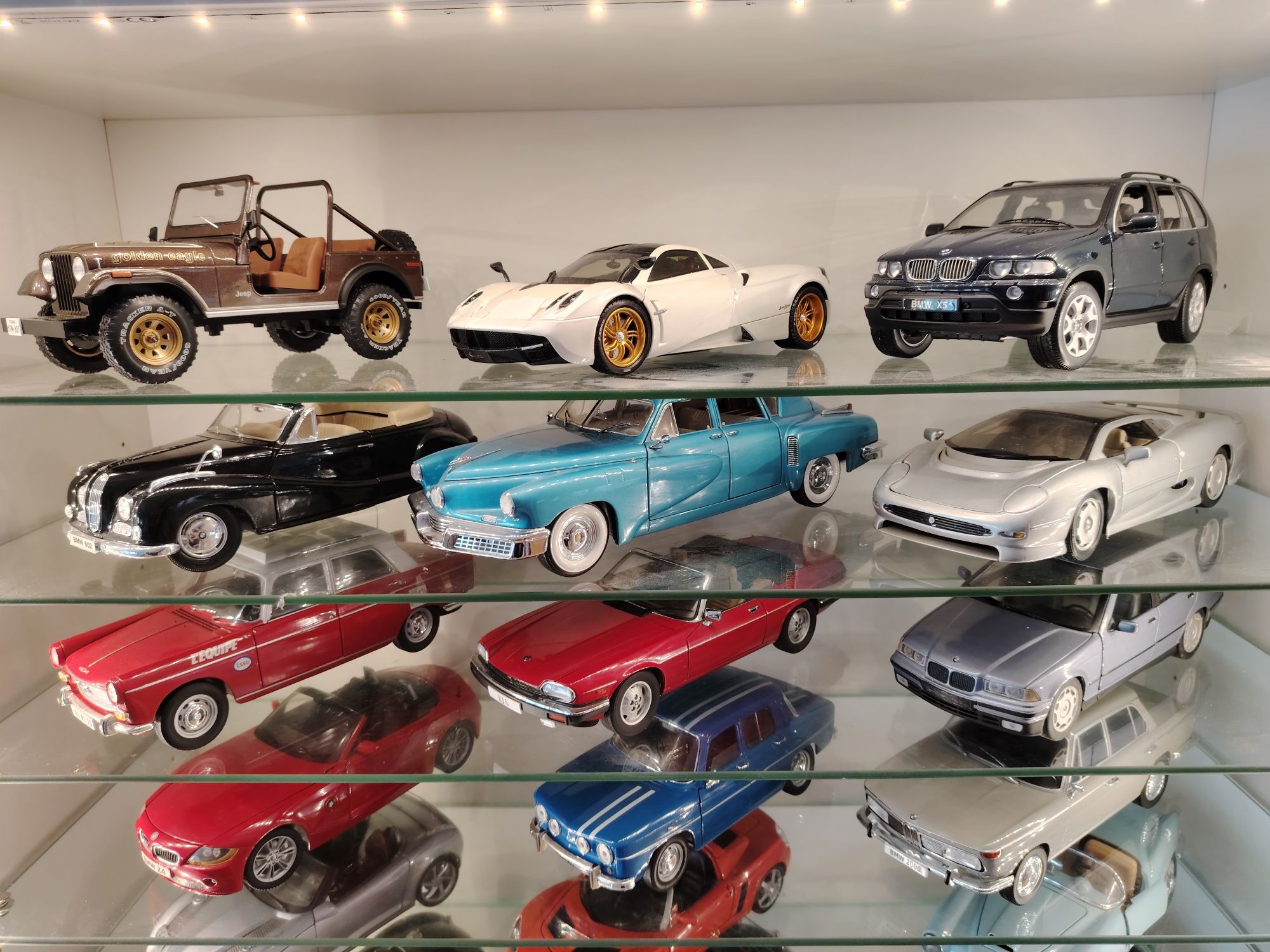 Lote de miniaturas 1/18 (Ferrari, Mercedes, BMW, Jaguar, Porsche, etc)