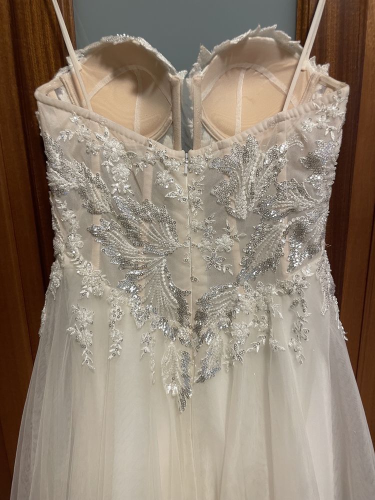 Suknia ślubna MiaLavi kolekcja 2023