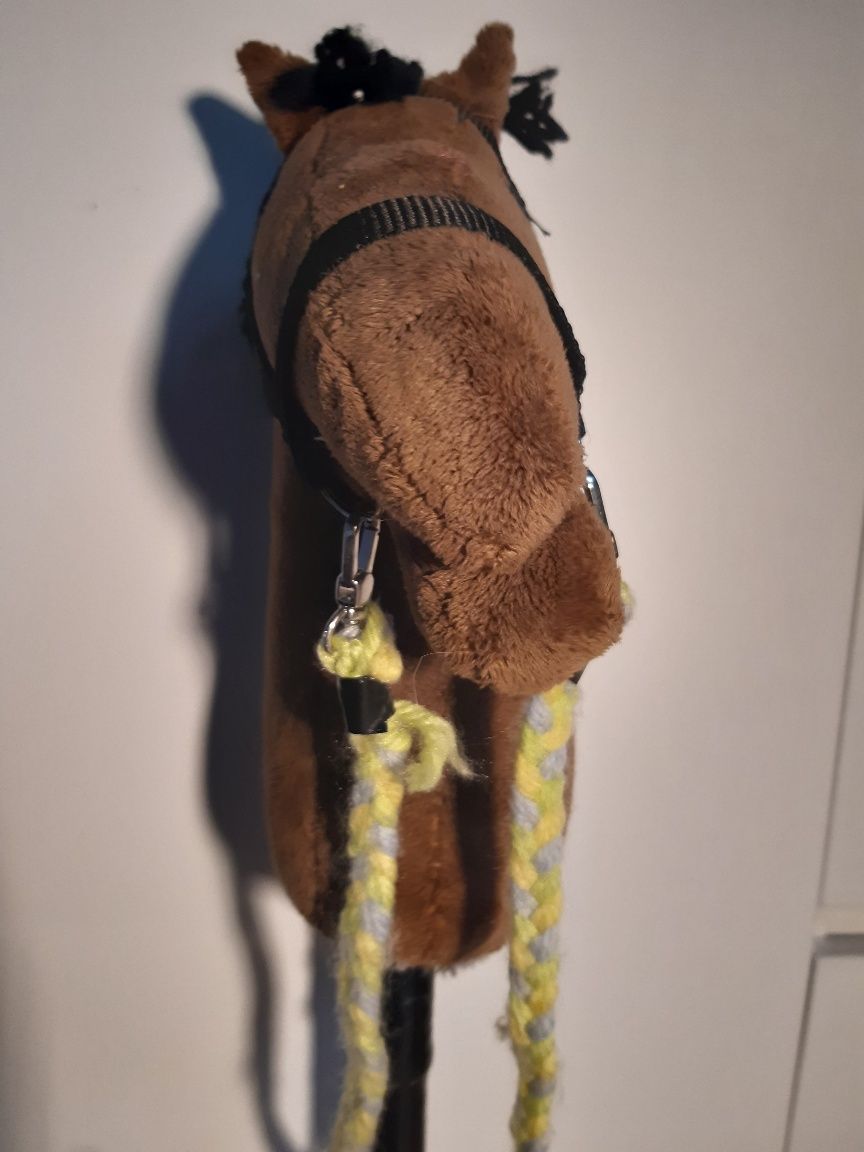 Hobby horse brązowy
