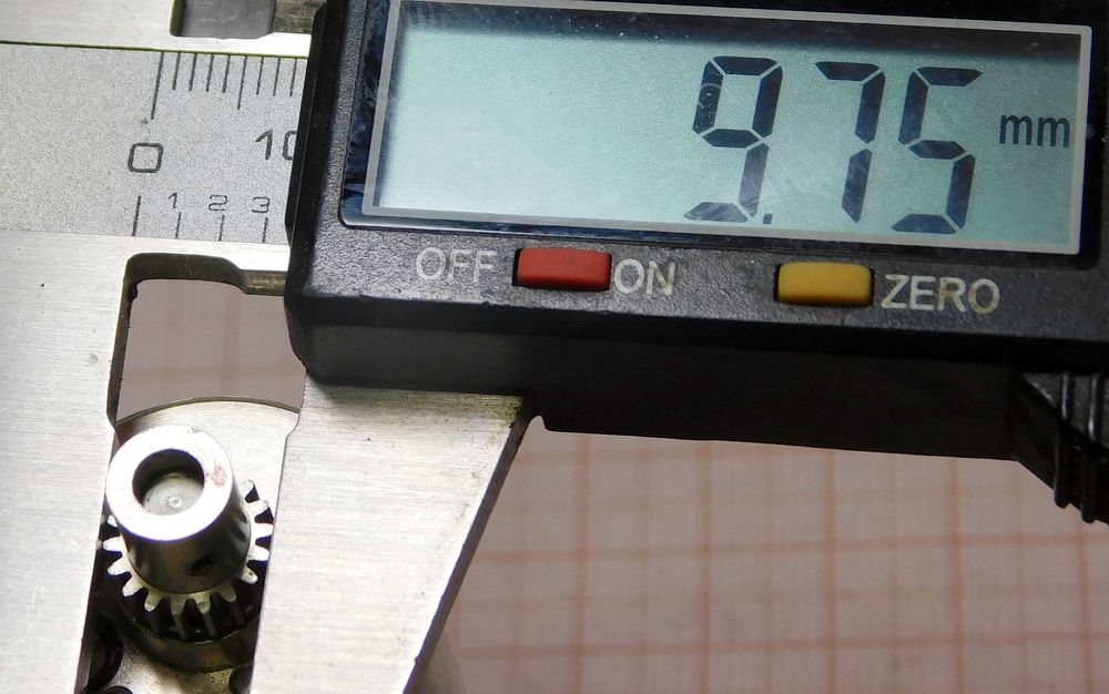 Szwajcarski silnik 12V-24V DC przekładnia 80:1 K26.5 ESCAP 28 1.87M