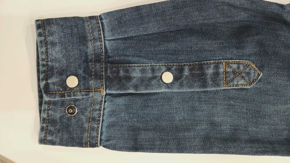 Koszula jeansowa marki Carhartt