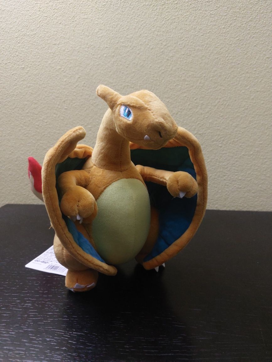Peluche Pokémon Charizard NOVO