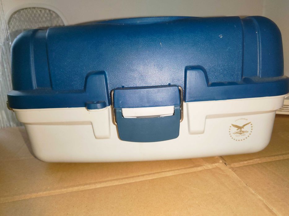 Skrzynka wędkarska Mikado UAC-A002 - Niebieska