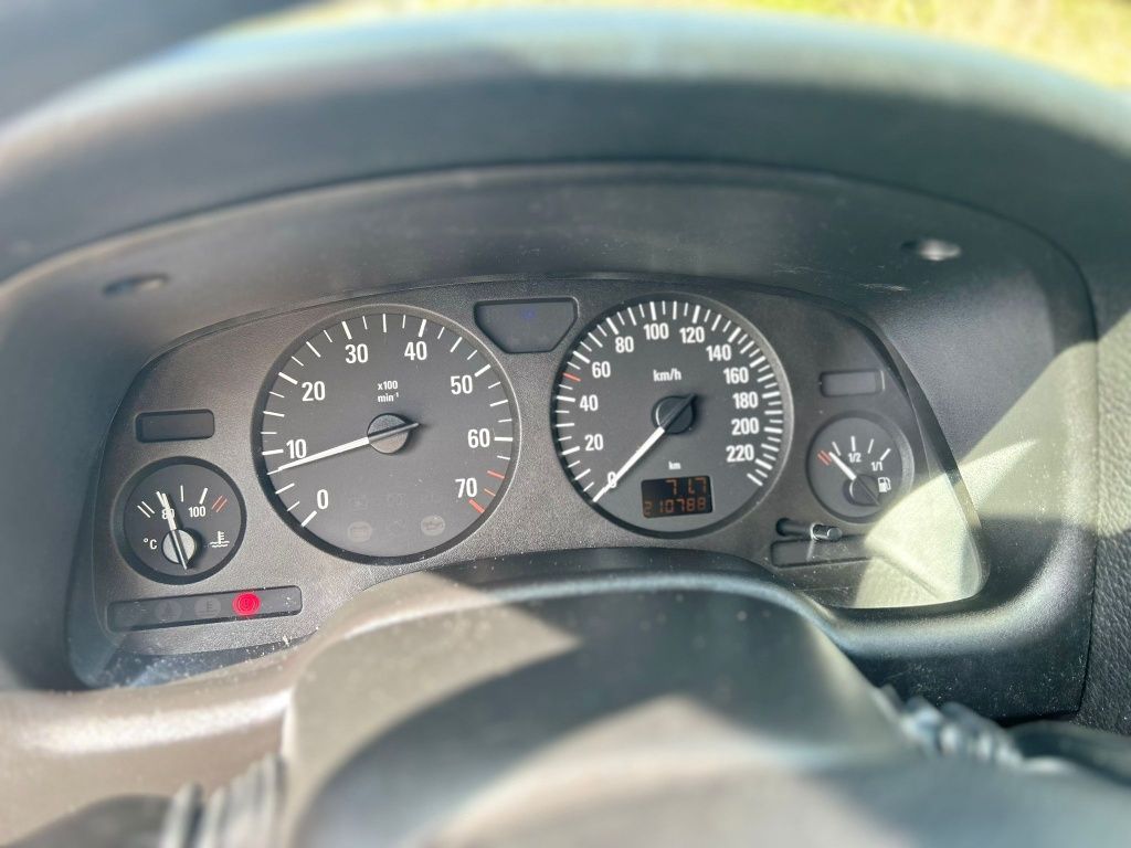 Opel Astra 1.4 Benzyna 90 KW Klimatyzacja !