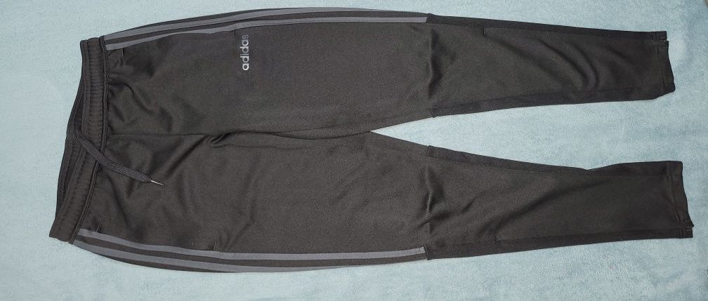 Spodnie Adidas XS