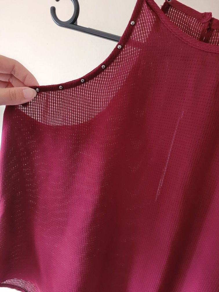 Zwiewny top na ramiączkach Stradivarius rozmiar L