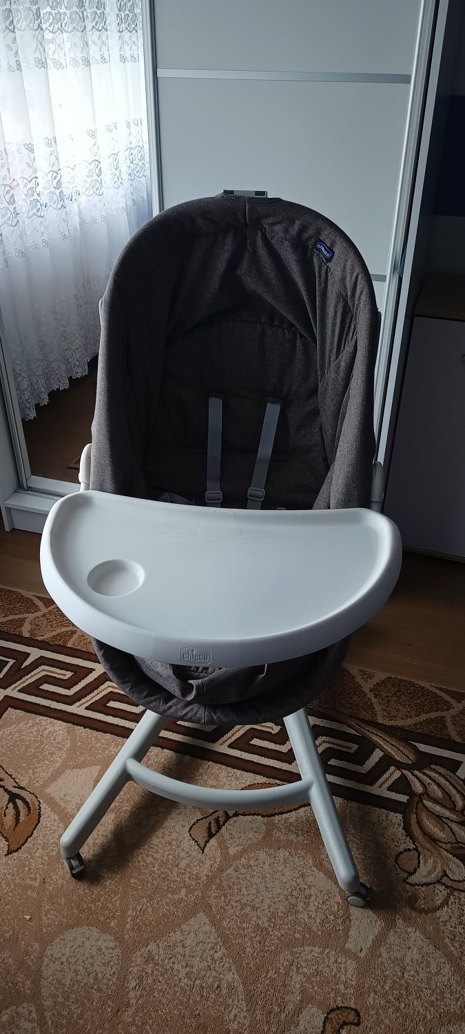 Chicco baby hug 4w1 plus tacka do karmienia