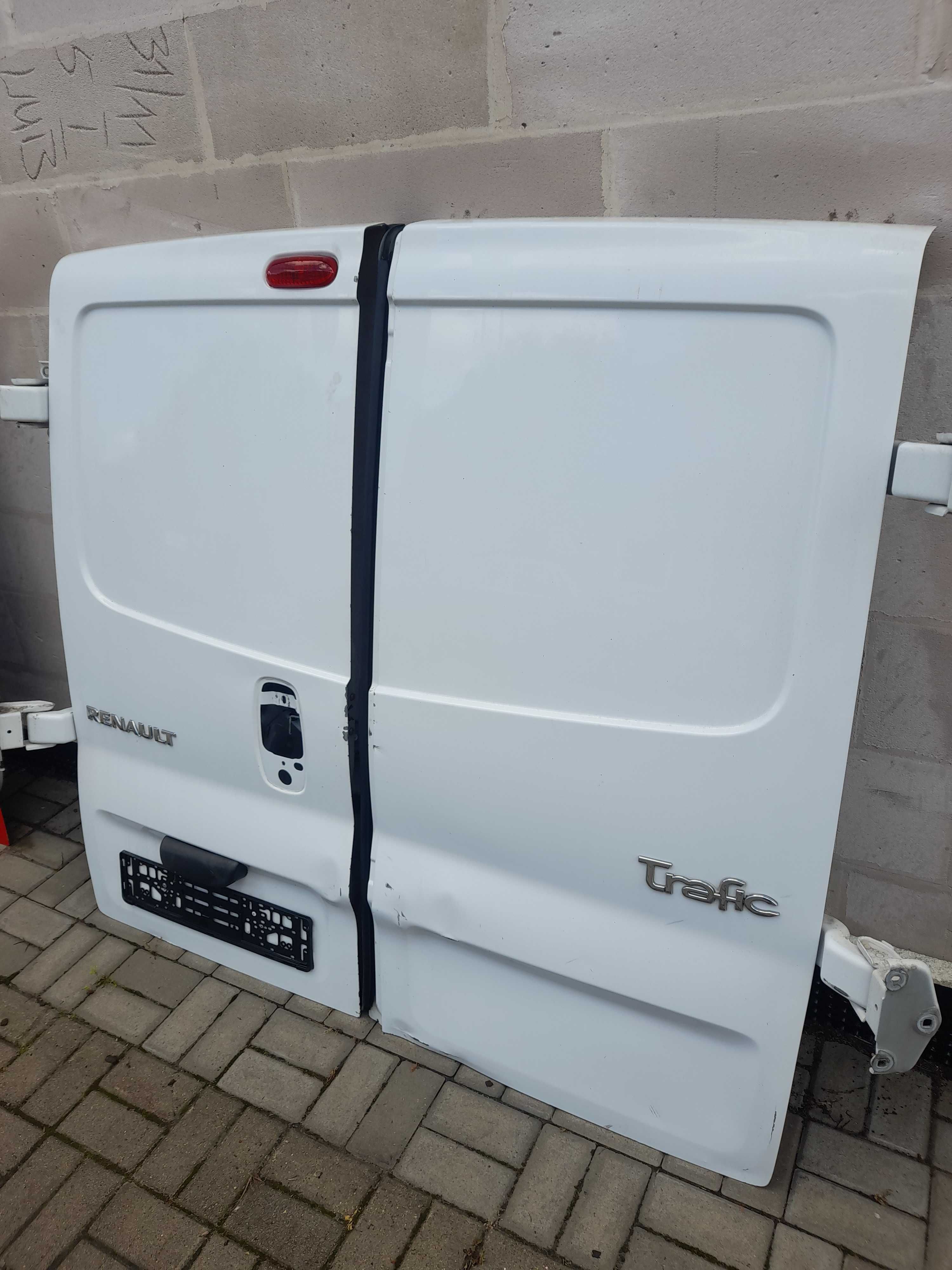 Drzwi tylne Skrzydełka Vivaro Trafic Primastar 02-14r
