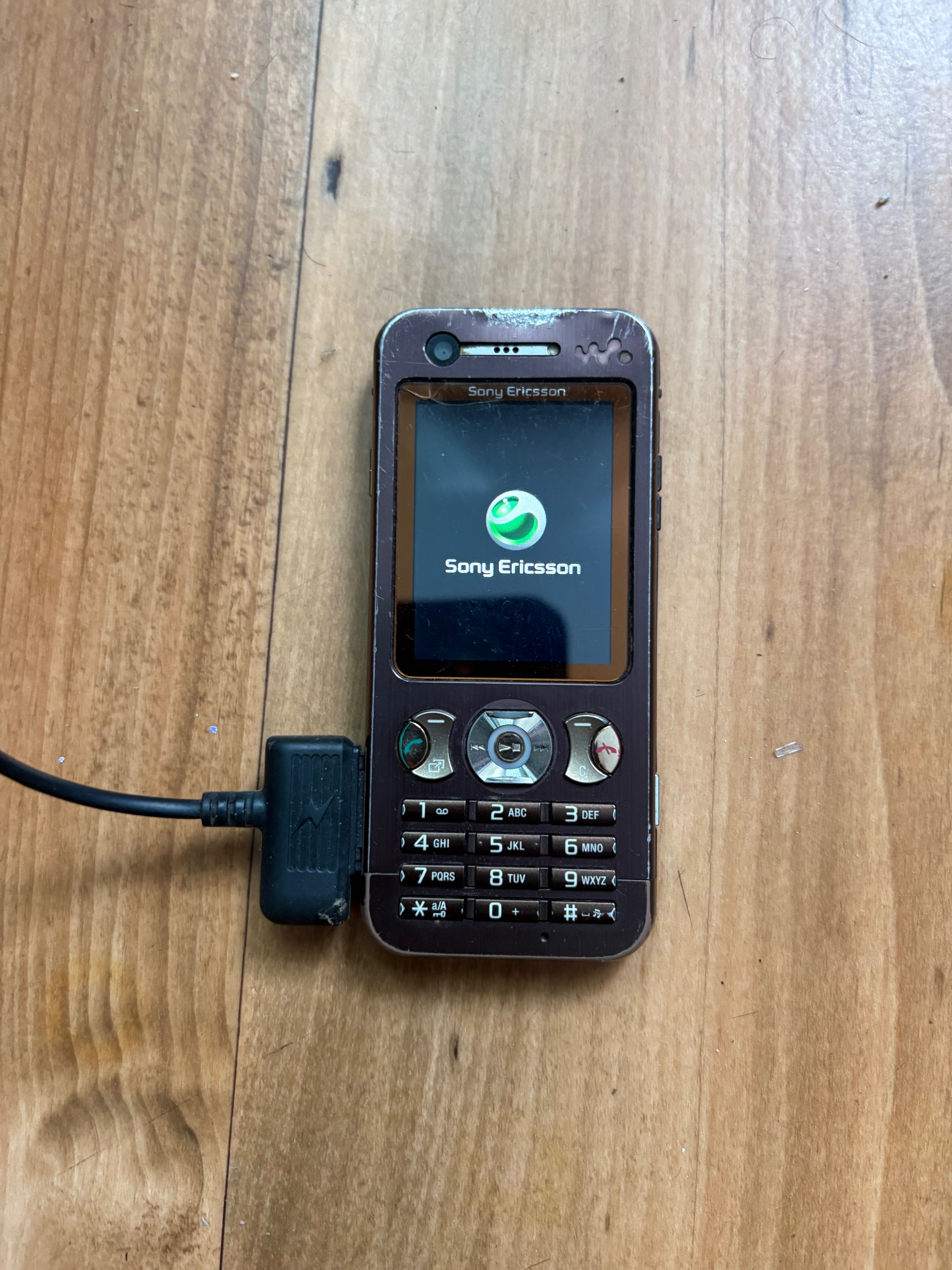 Sony Ericsson w890i
