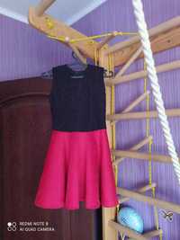 Нарядное платье кружево и бархат размер 158 ( 9-11).