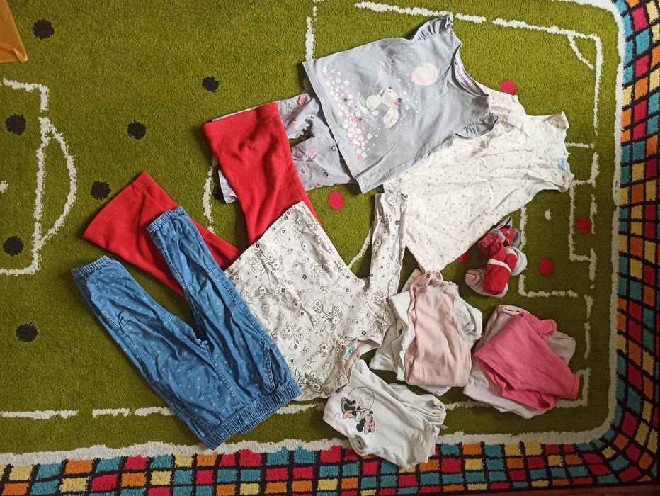 Ubrania dziecięce rozmiary 74-80