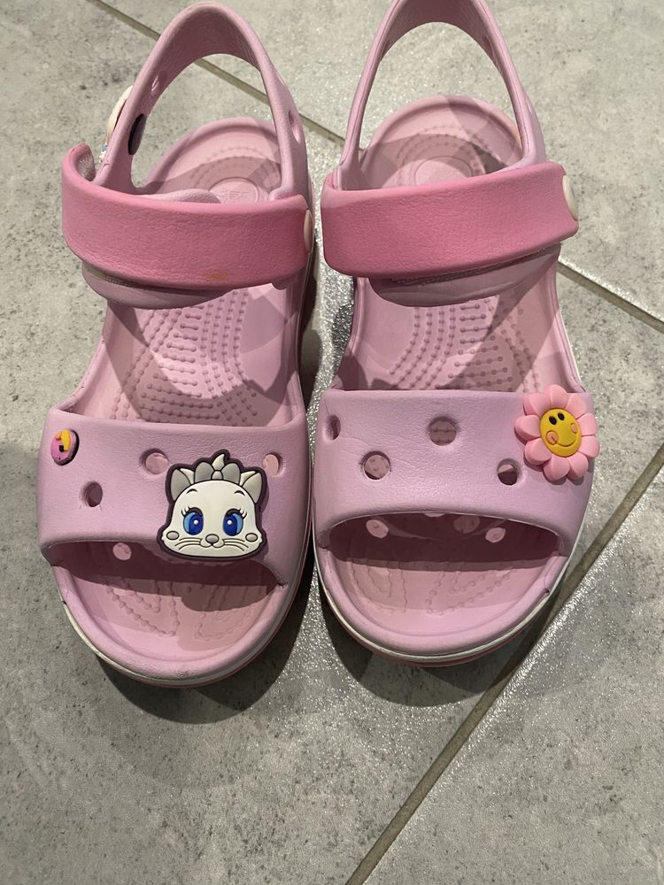 Босоніжки Crocs C12