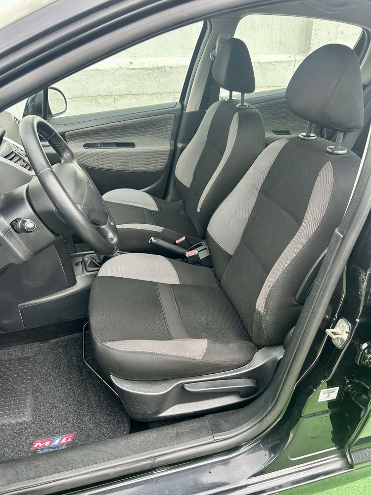 Peugeot 207 1.4i Open