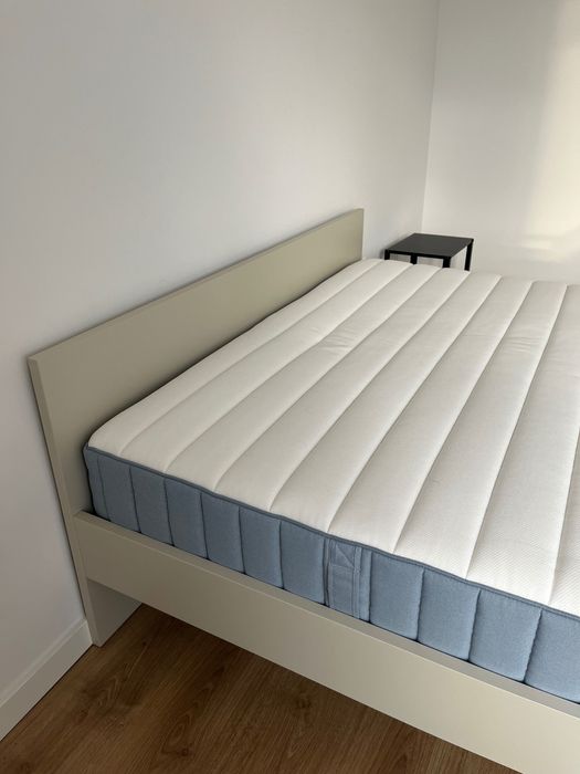 Cama IKEA GURSKEN + Estrado LURÖY + Colchão VESTERÖY (140×200)