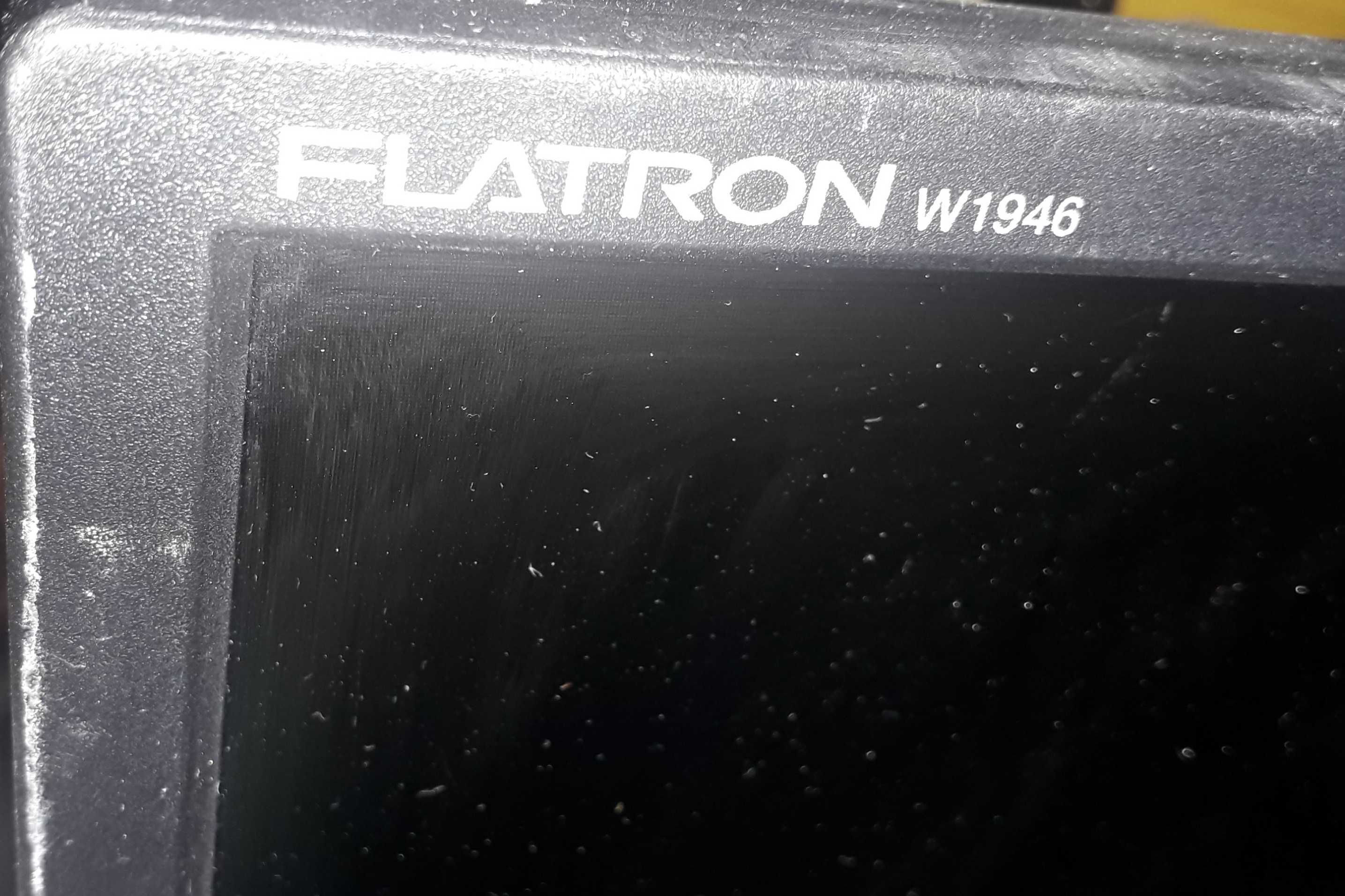 LG Flatron W1964 monitor ekran