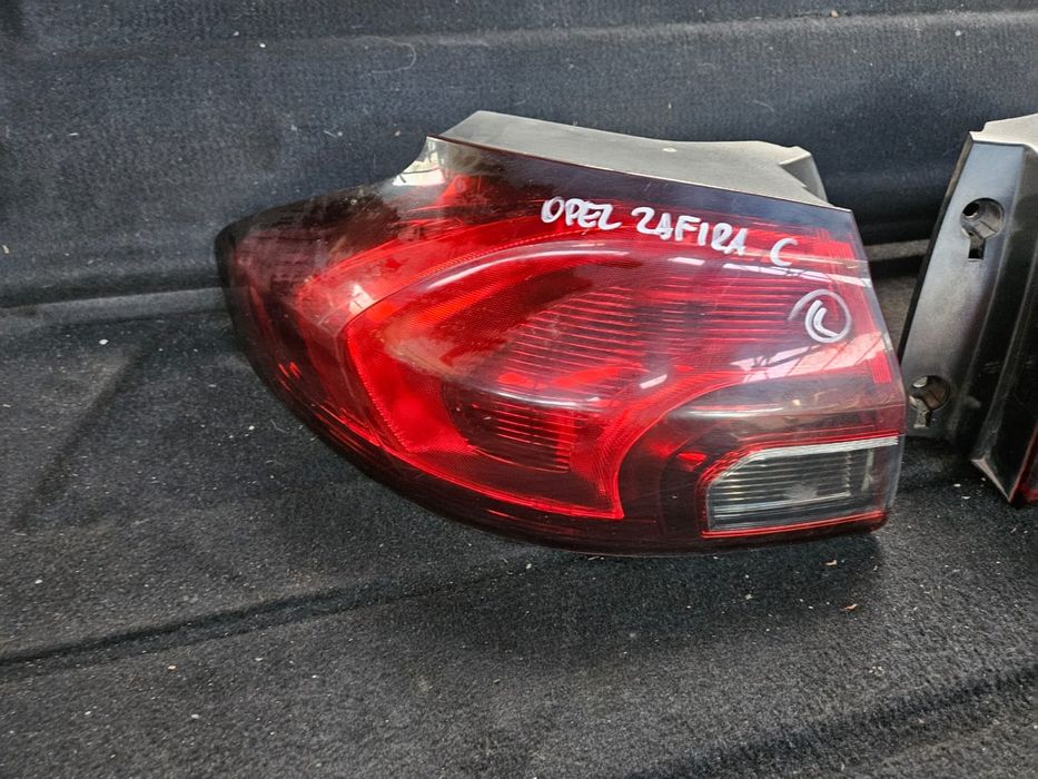 Zafira c lampy tyl led prawa lewa