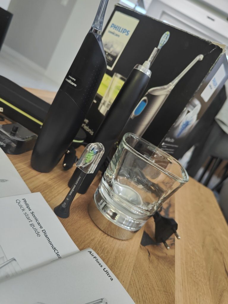 Szczoteczka soniczna Philips Sonicare DiamondClean/Irygator Airfloss