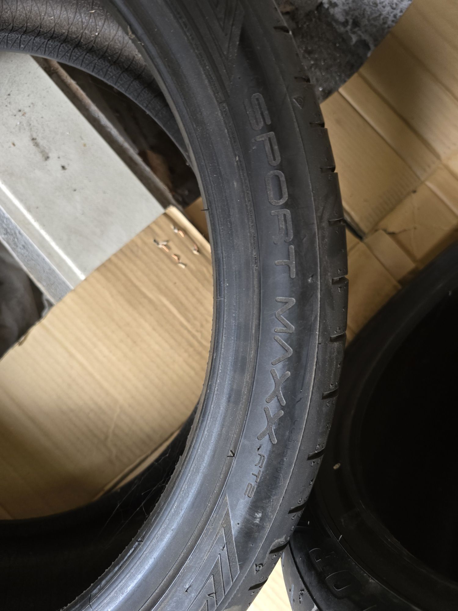 Komplet 4 szt opony letnie 255/35 R20 97Y Dunlop Sport maxx rt2