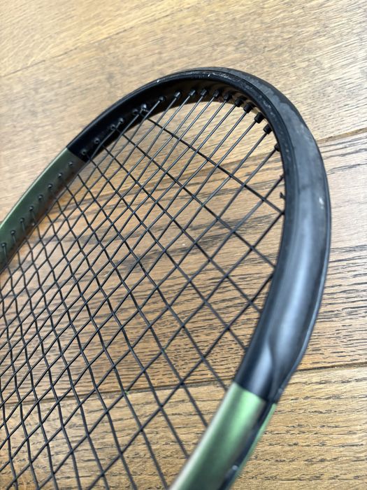 Wilson Blade 100 V8