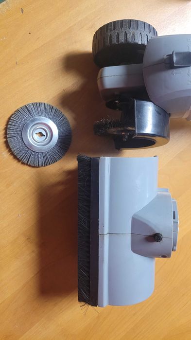 szczotka do czyszczenia kostki brukowej