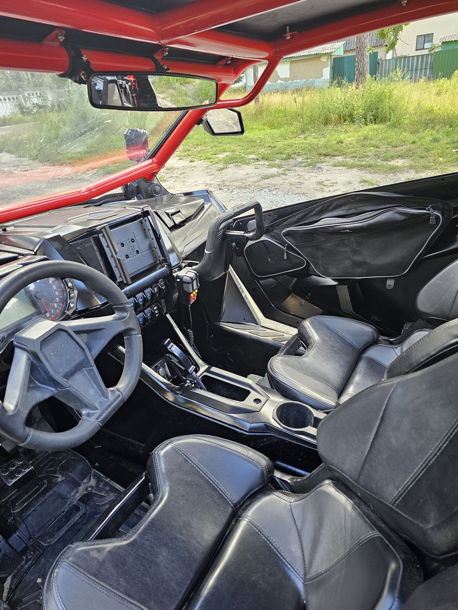 Багі Polaris Rzr Pro Xp