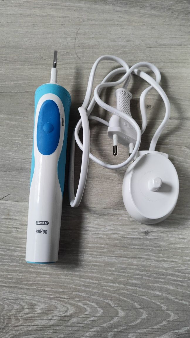 Szczoteczka elektryczna Oral-B Vitality