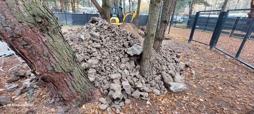 Oddam glinę z wykopu