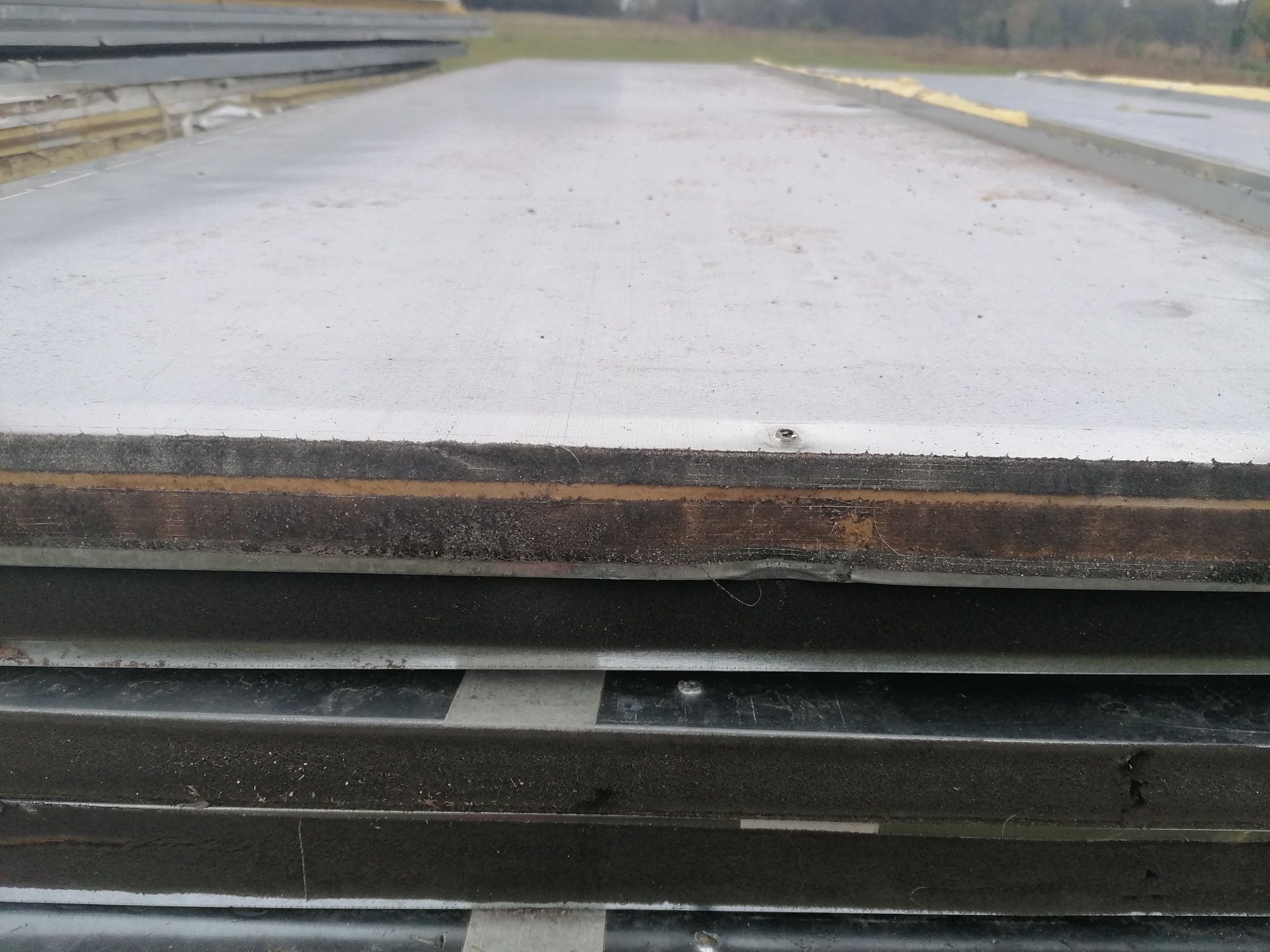 Płyta PIR płyta warstwowa płyta obornicka  płyta izolacyjna