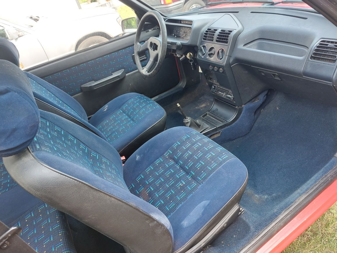 Peugeot 205 junior GTI XS 1.8 diesel, benzyna i inne